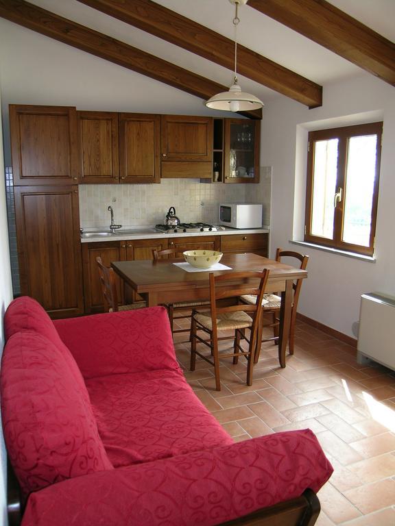Agriturismo Podere Ossaia Cortona Værelse billede