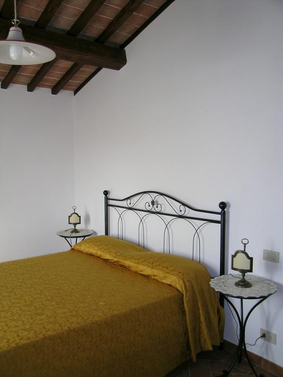 Agriturismo Podere Ossaia Cortona Værelse billede