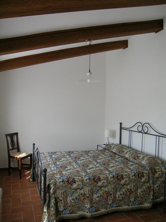 Agriturismo Podere Ossaia Cortona Værelse billede